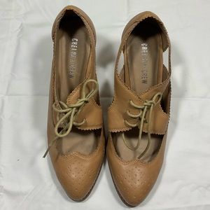 Chelsea Crew tan lace up cut out